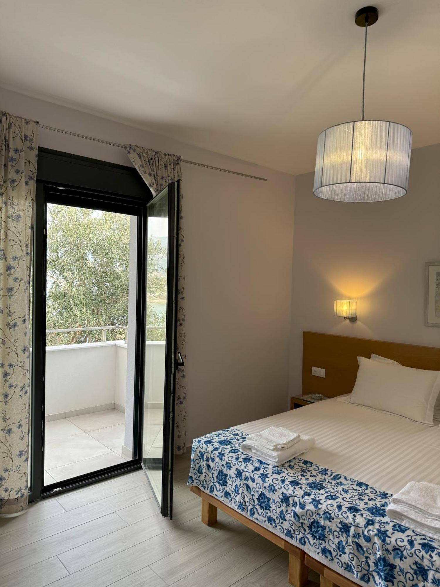 Acra Melia Appartement PalaiónTsiflíkion Buitenkant foto